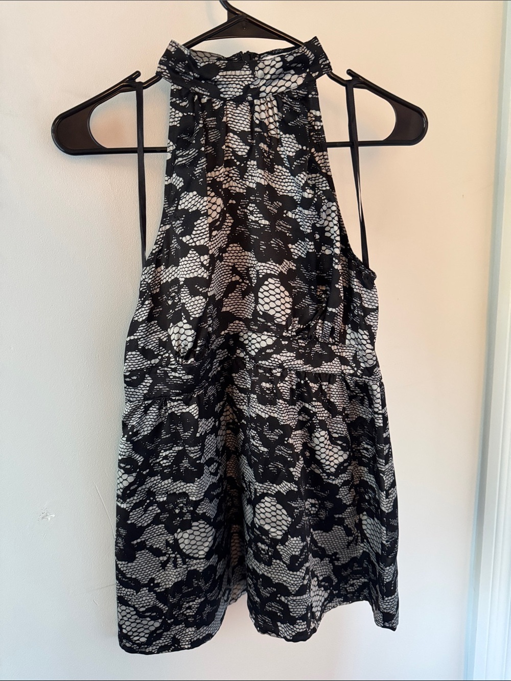 Women’s Black & silver Lace-Print Halter tunic top